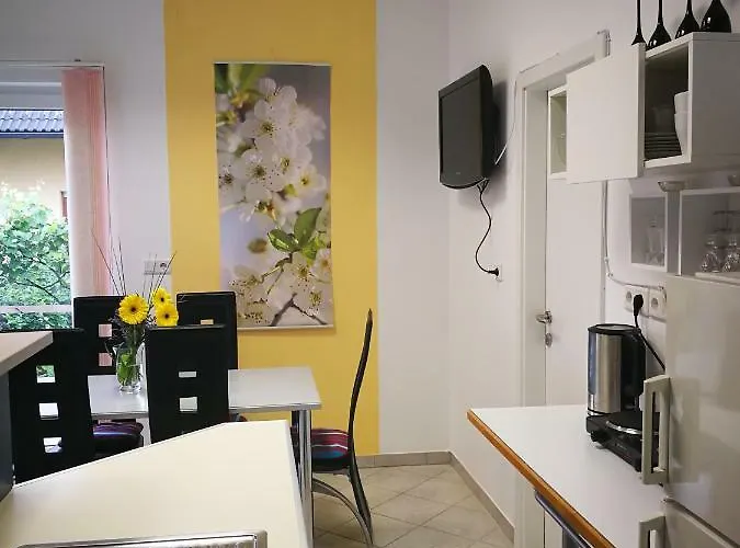 Apartma Peter1a דירה *